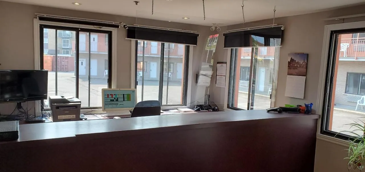 **  Motel Falcon Brossard Canada